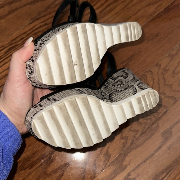 Nine West snake print heels - Picture 5 of 8